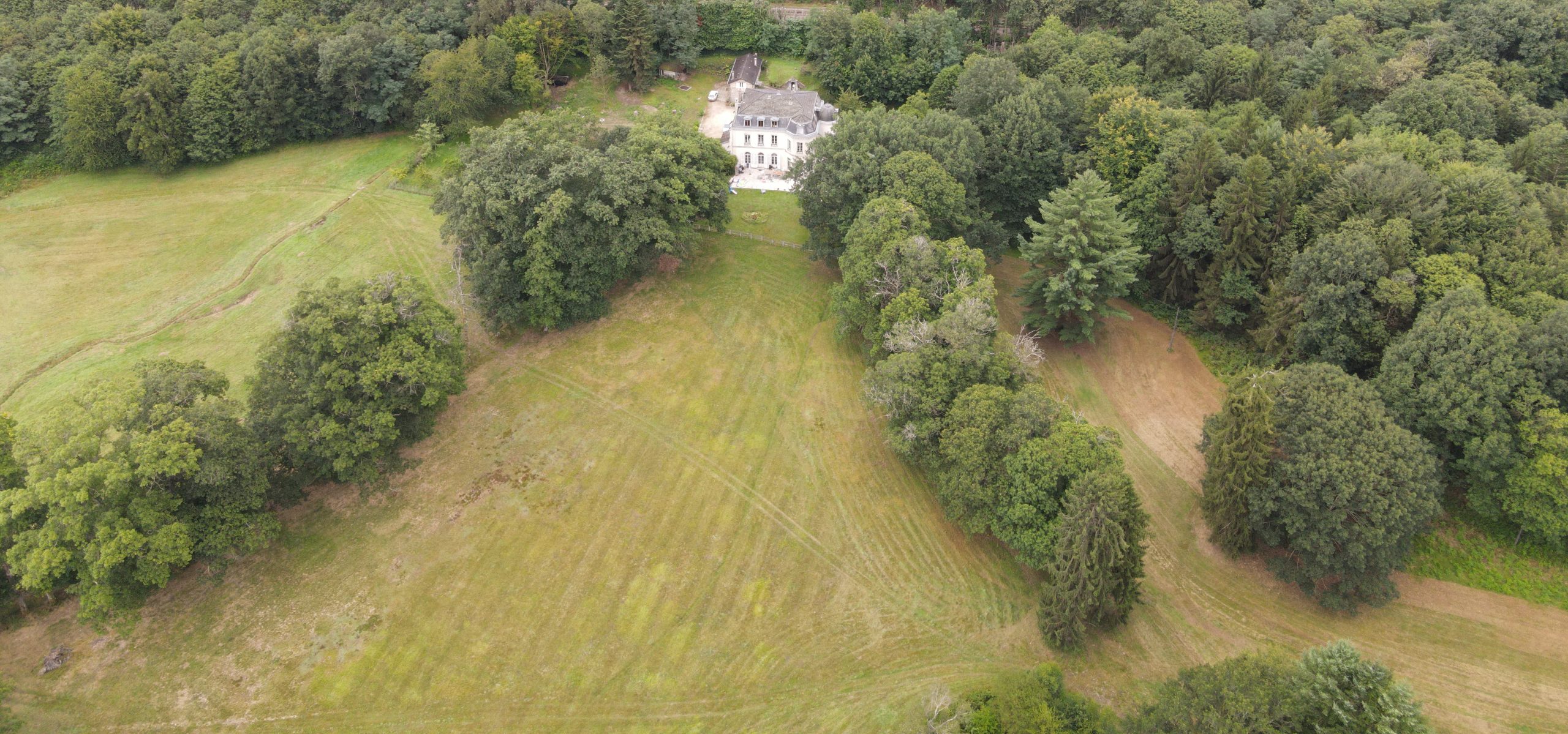 CHÂTEAU LA CHÂTELINE